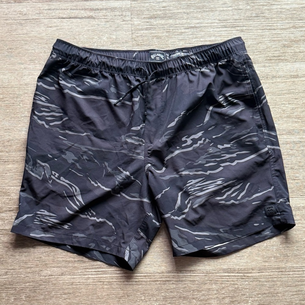 Billabong Black and Gray Board Shorts Quick-Drying Swimwear